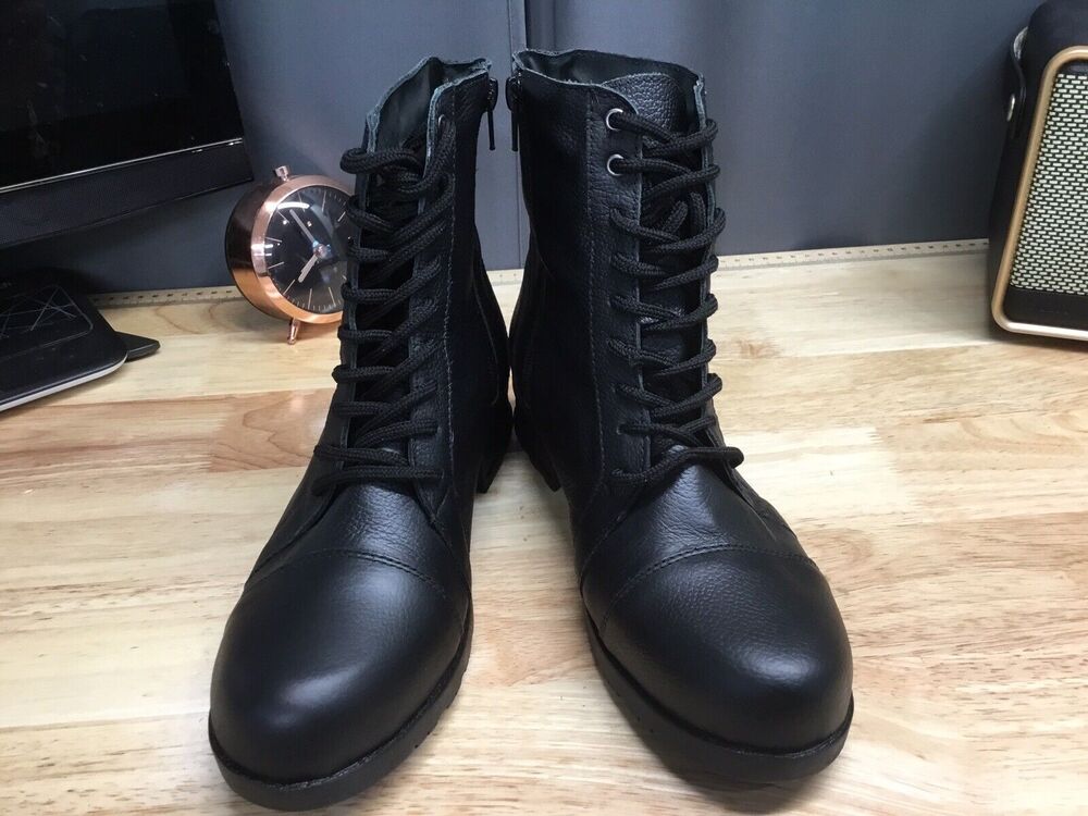 Sandro Moscoloni Women's Thick Block Heel Boot Size: 9.5 Color: Black